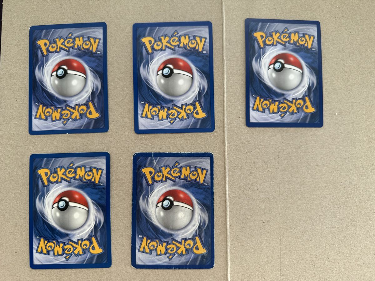 Pokémon Carte collezionabili: Pokémon 5 Karten  – Usato da Estavayer-le-Lac venduto da Swisspoke 1