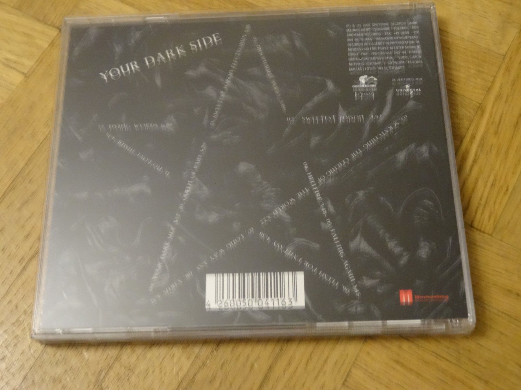 CDs: Nu Pagadi - Your Dark Side CD – Gebraucht aus Olten von Disc-Ausverkauf 1