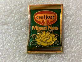 Ansteckpin 29: Dr. Oetker Mixed Nuts