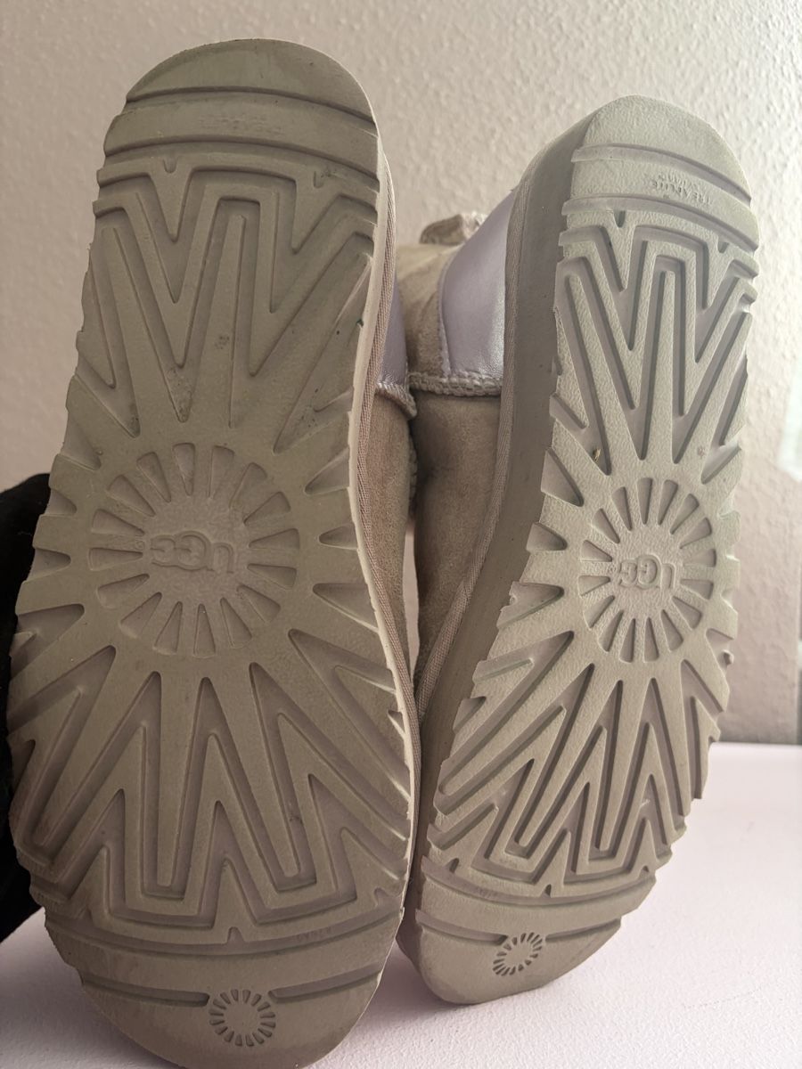 Ugg Chaussures femmes: UGG Schuhe altrosa – D'occasion à Vordemwald par ste_g86z 3