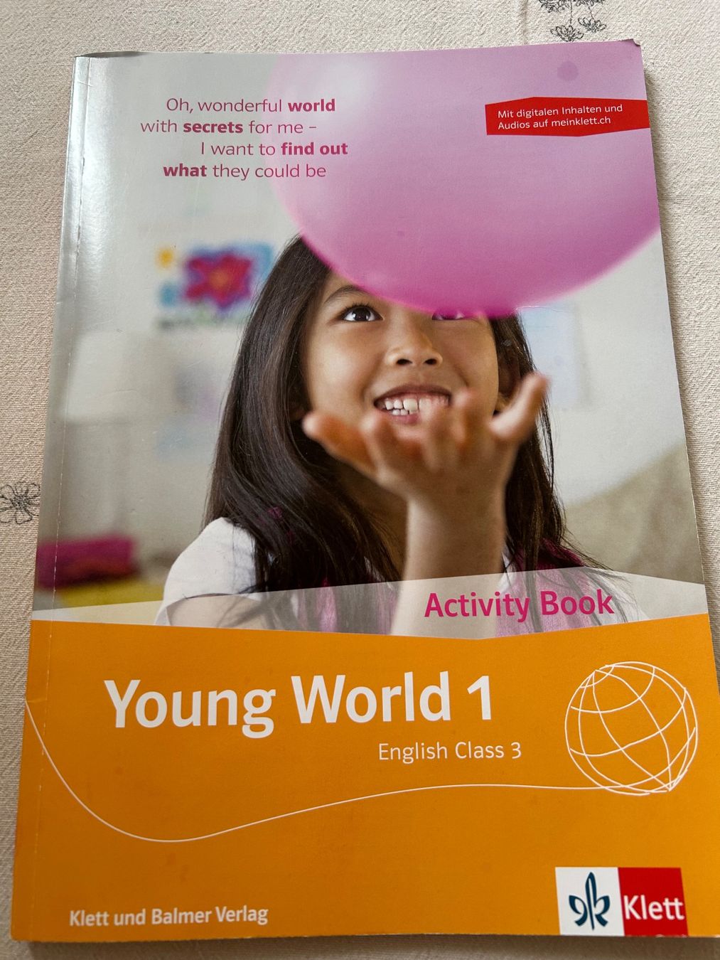 Bücher: Englischbuch Young World 1, activity book – Gebraucht aus Rorschach von LuciaTramp