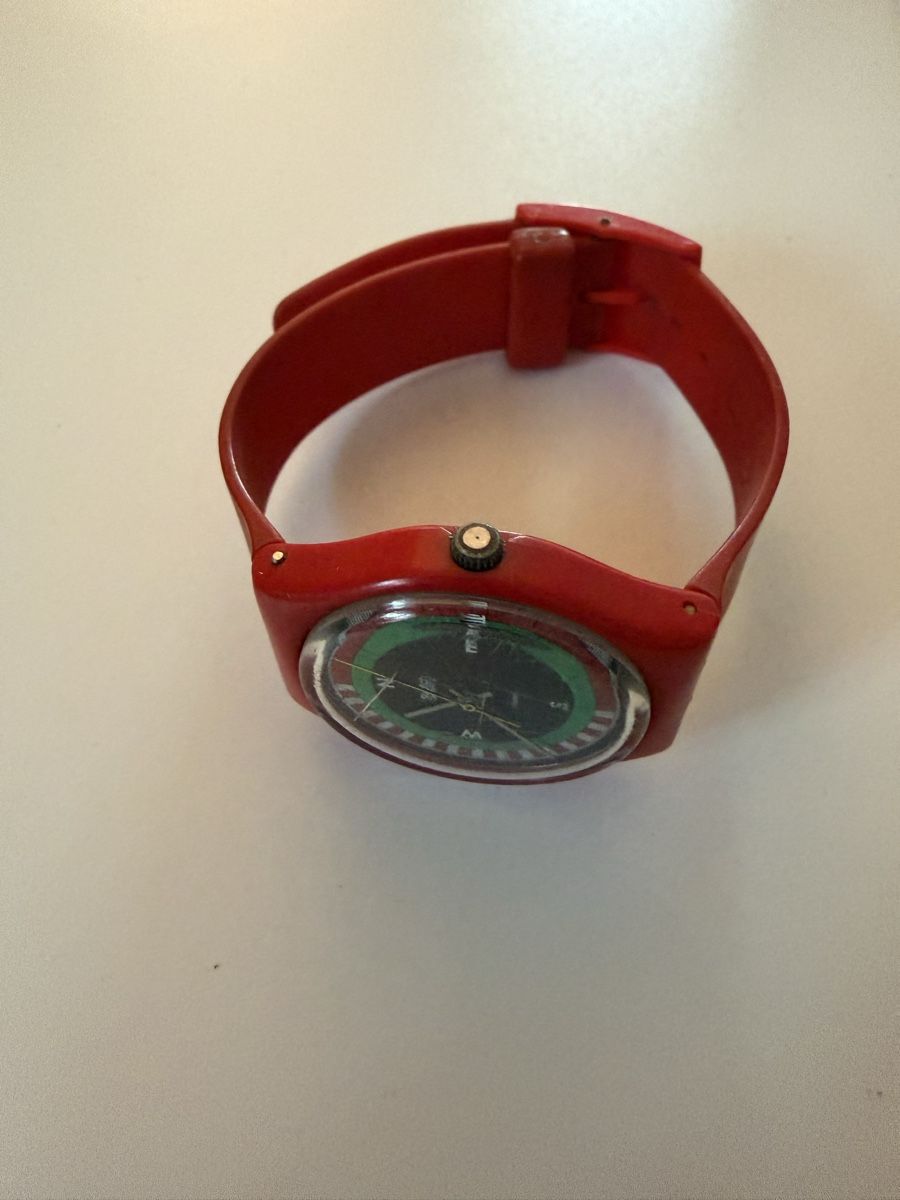 Swatch Orologi: Montre Swatch Compass GR400 de 1984 – Usato da Etagnières venduto da Sorciere 1