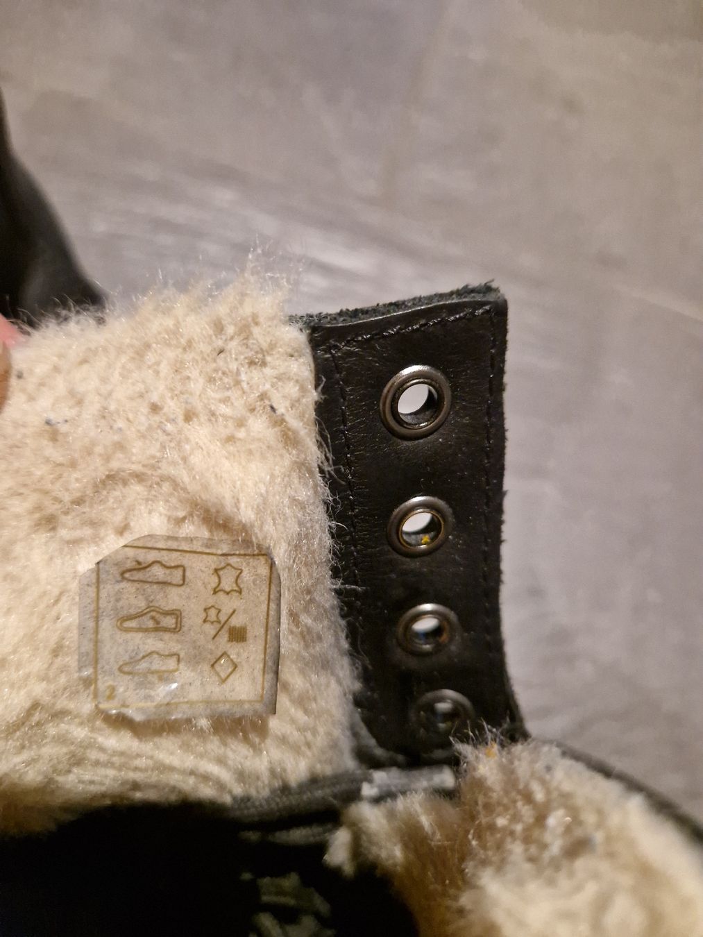Dr. Martens Damenschuhe: Dr.Martens 1460 SERENA Gr. 39 – Gebraucht aus Trun von sanena 4