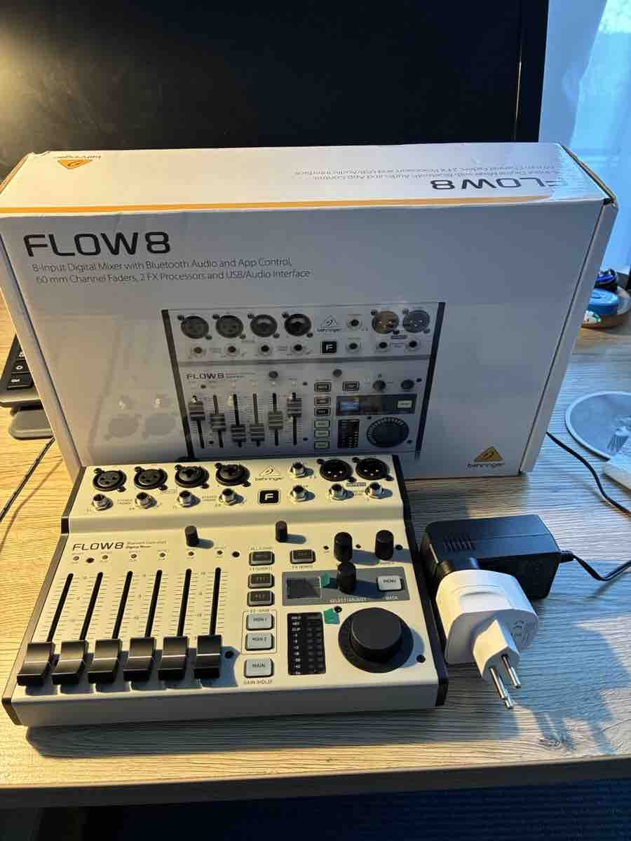 Behringer Console di mixaggio: Behringer FLOW 8 Digital Mixer neu! – Nuovo e nell'imballaggio originale da Ittigen venduto da Vitovitana