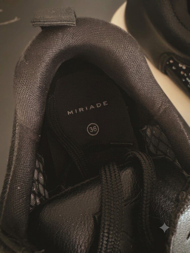 Scarpe da donna: MIRIADE Damen Sneaker Schwarz Glitzer Gr. 36 – Nuovo (secondo la descrizione) da Dörflingen venduto da Raskan 1