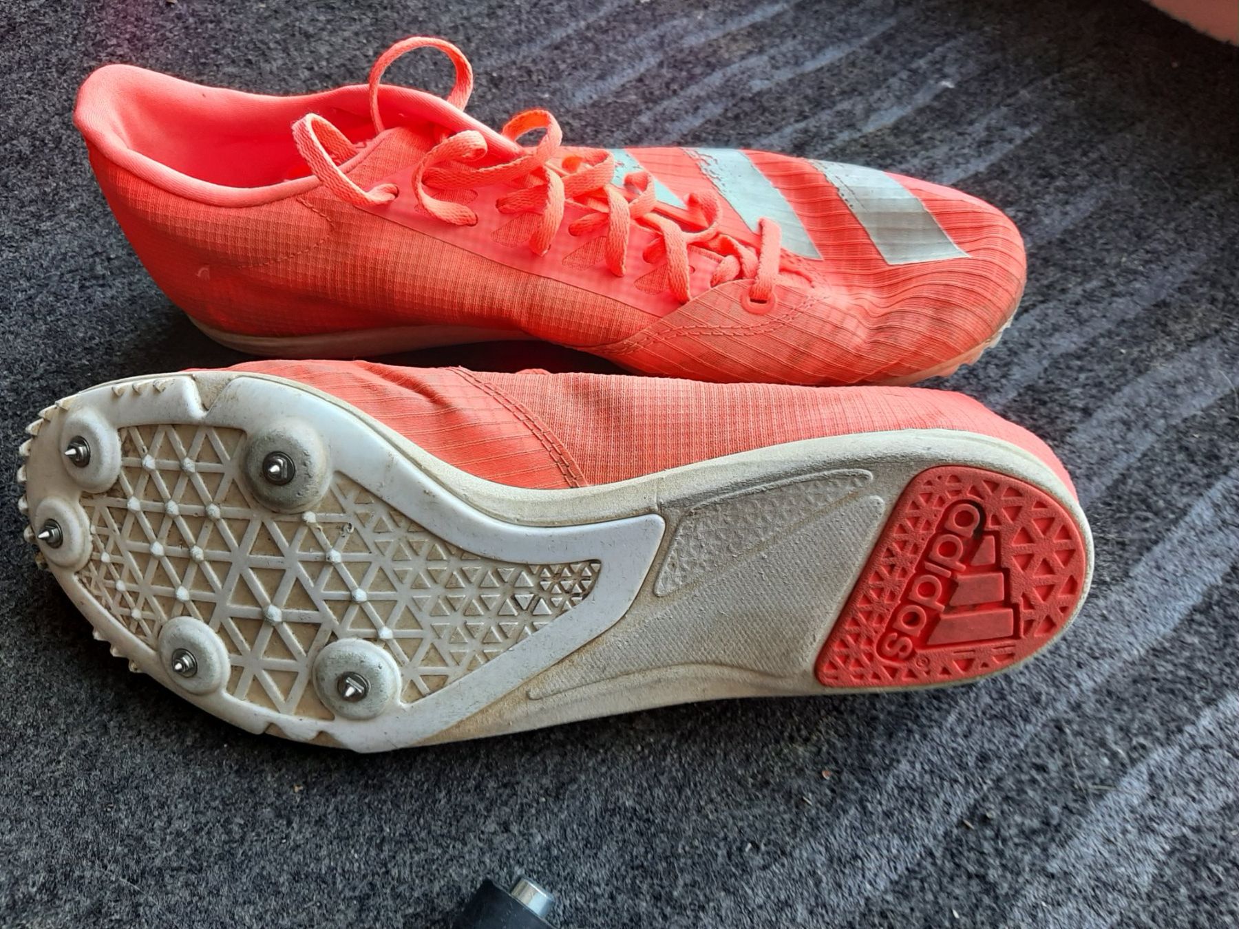 Adidas Scarpe da uomo: Nagel Schuhe adidas 41 1/3 – Usato da Benken SG venduto da Schnurzli1