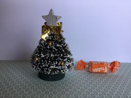 Älterer Kleiner Christbaum 1:12