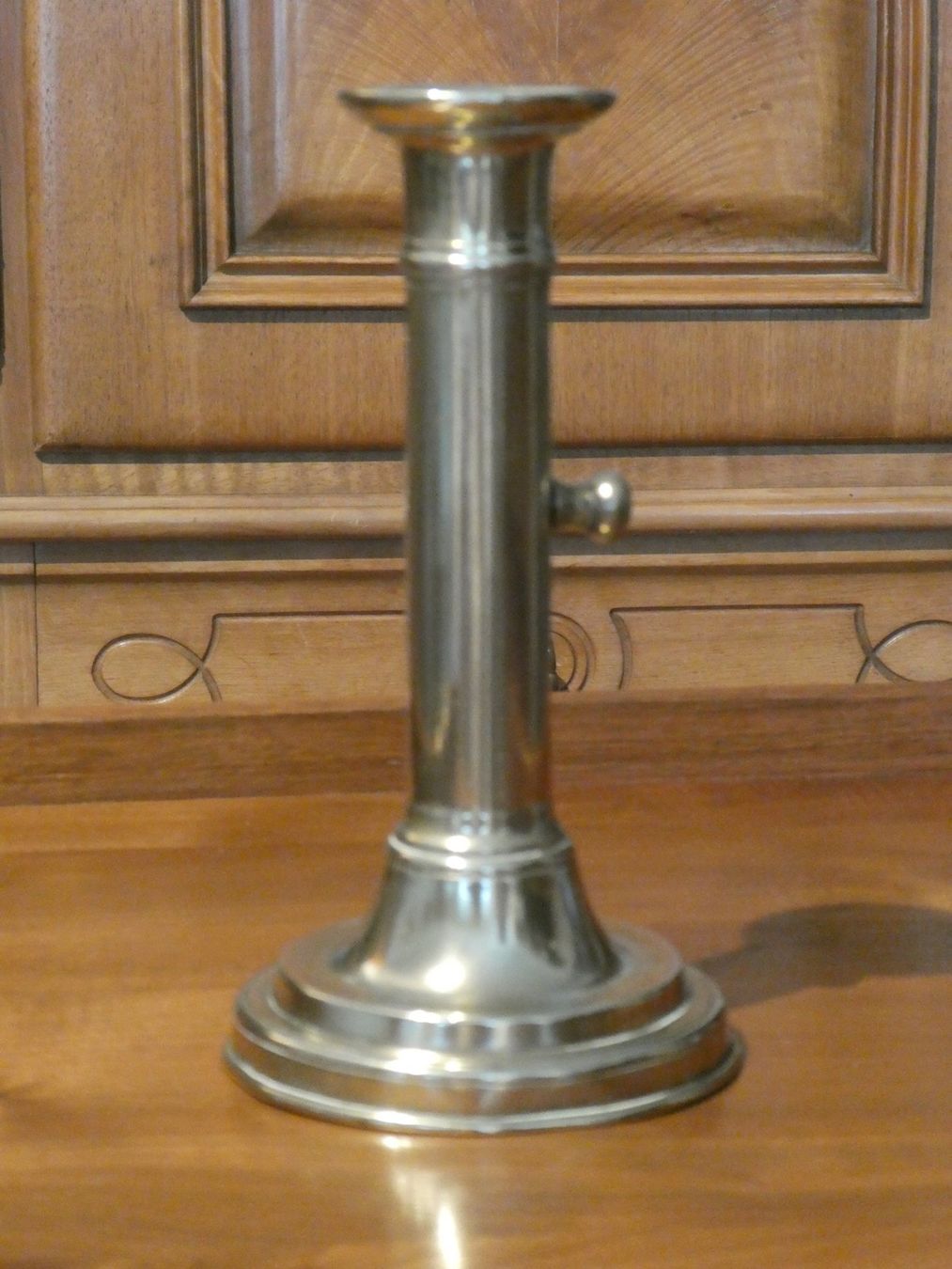 Kerzenständer: Antiker Biedermeier Kerzenständer aus Messing – Gebraucht aus Basel von Robyn
