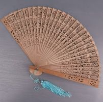 Japanischer Holzfächer mit Muster und Quaste(Vintage)