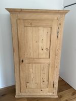 Holzschrank Antik