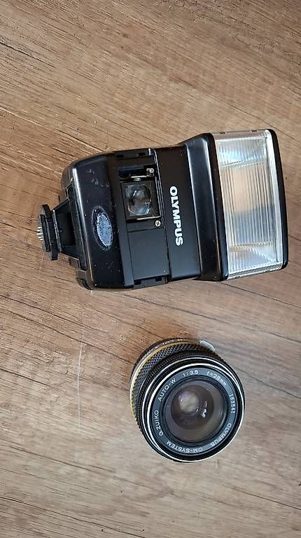 Olympus Obiettivi: 5 Olympus Objektive und anderes – Usato da Emmenbrücke venduto da Infix 1