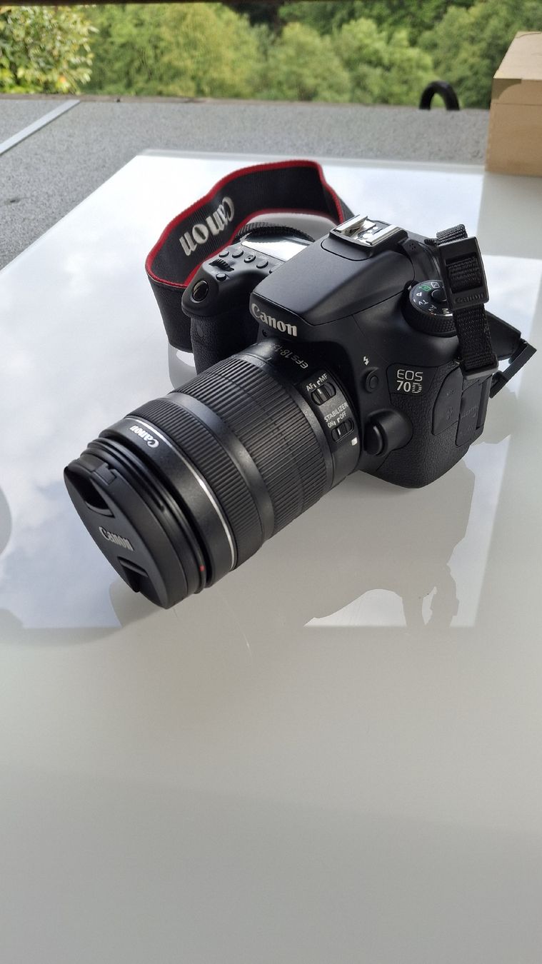 Canon Fotocamera: Canon EOS 70D, 18-135mm STM – Nuovo e nell'imballaggio originale da Astano venduto da Ale_R8CH