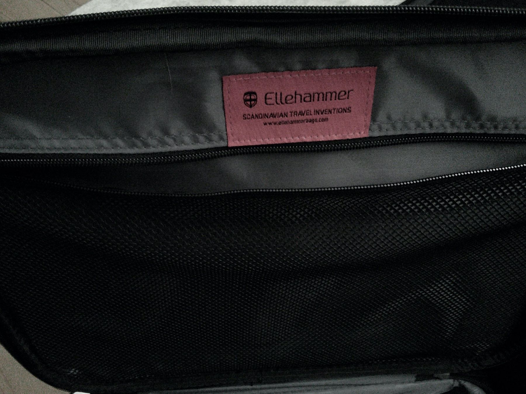 Valigie: Koffer Set. 2teilig / Rollkoffer Ellehammer – Usato da Duggingen venduto da NostalgieTrend 7