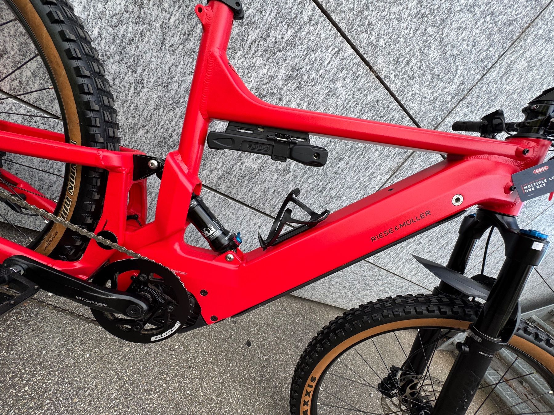 Riese & Müller Biciclette: Riese & Müller Delite Mountain  Bosch Performance Line CX – Usato da Solothurn venduto da Masa7076 3