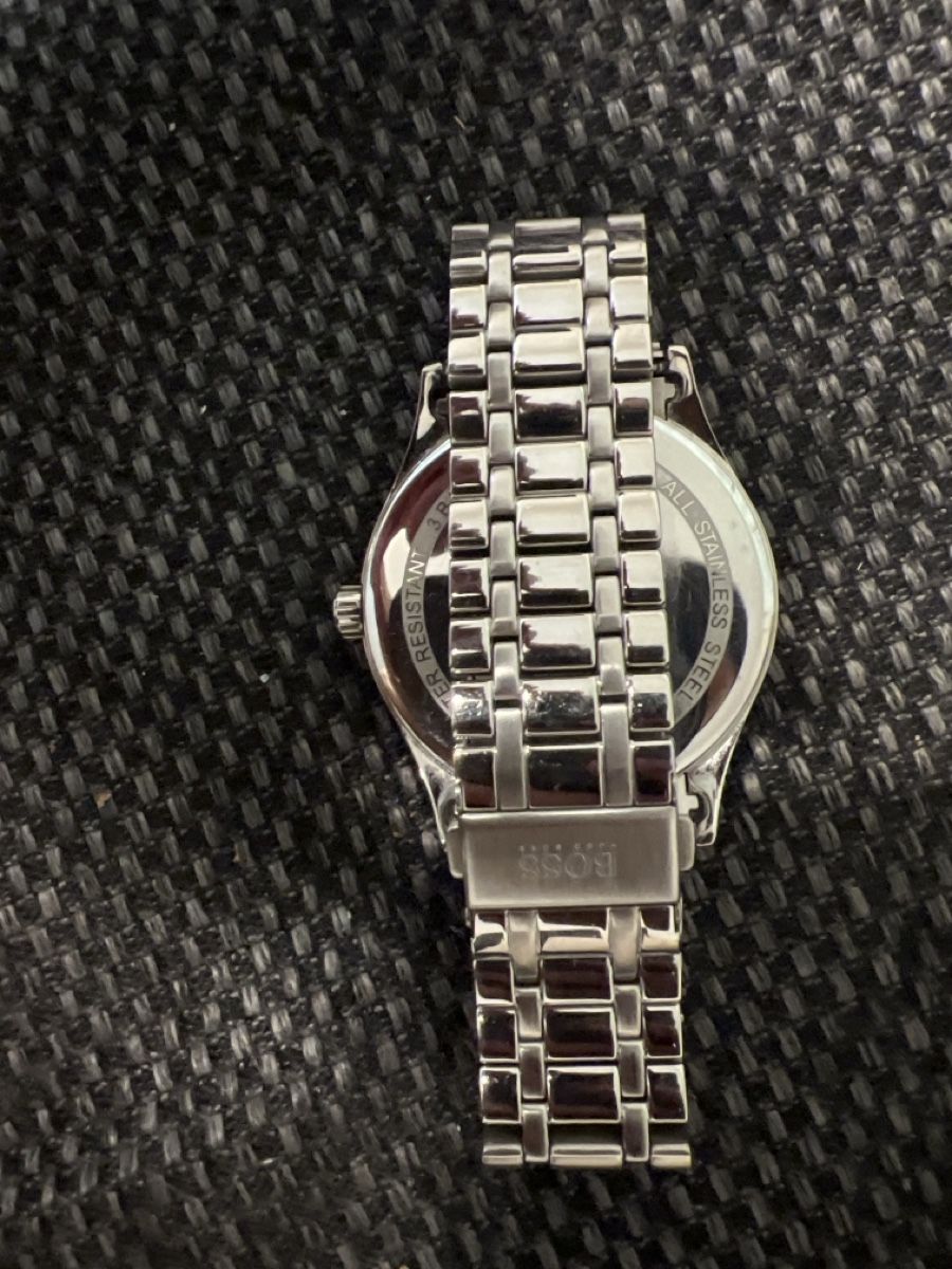 Hugo Boss Montres: Hugo Boss Uhr – D'occasion à Staufen par dca_rnm5 1