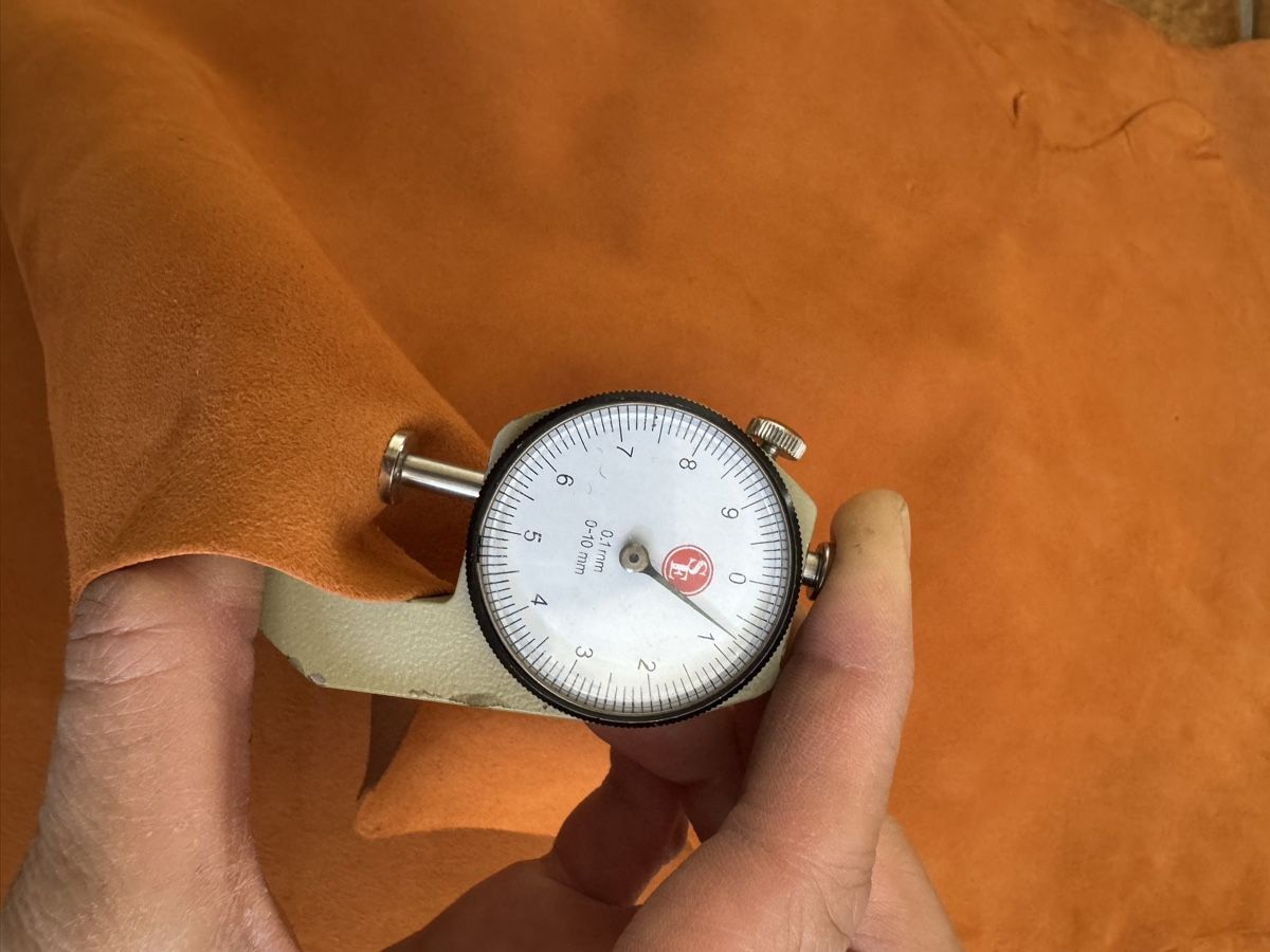 Stoffe: echtes Schafsleder cuir de mouton véritable – Neu (gemäss Beschreibung) aus Veyras von ValClasse 3
