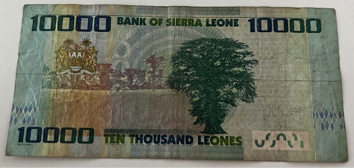Banconote: Sierra Leone 10‘000 Leones 2015 – Usato da Algetshausen venduto da Carrhard 1