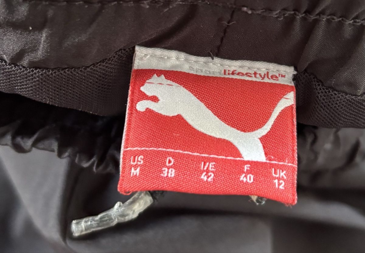 Puma Lotti di vestiti: Trainingsanzug Damen Puma – Usato da Münsingen venduto da Richigen 4