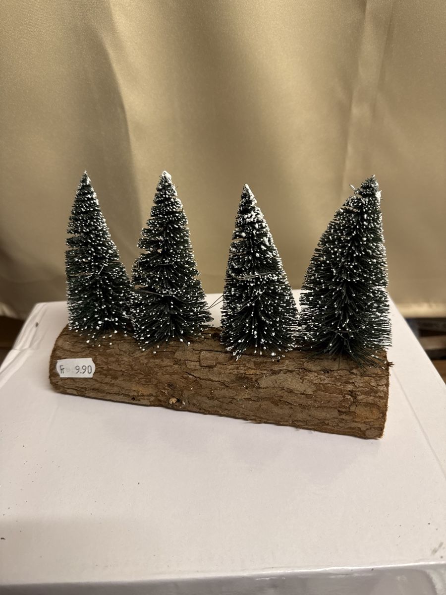Tutte le decorazioni: Mini-Weihnachtsbäumchen, 4er Set, mit LED-Lichtern – Nuovo e nell'imballaggio originale da Dietikon venduto da Beni2025 1