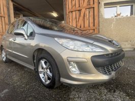 PEUGEOT 308 1.6HDi FAP112 Automat 2010 mit nur 117’000km