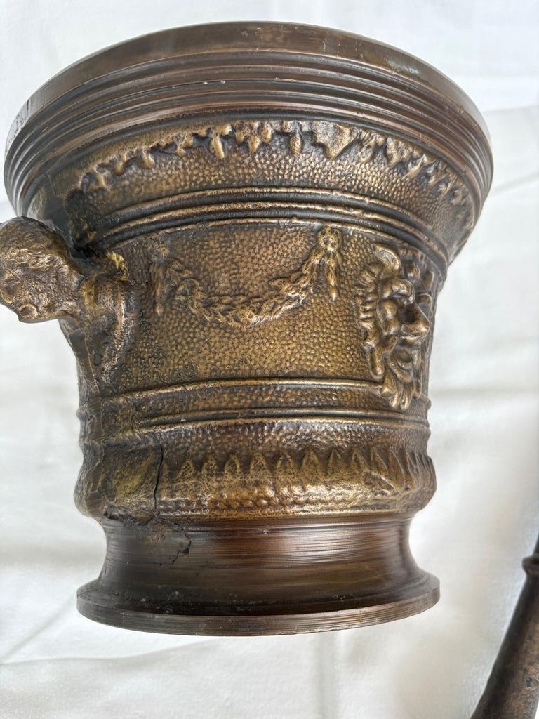 Altro per cucinare: Antiker, besonderer Messing Mörser 11kg – Usato da Romanshorn venduto da rirore418 4