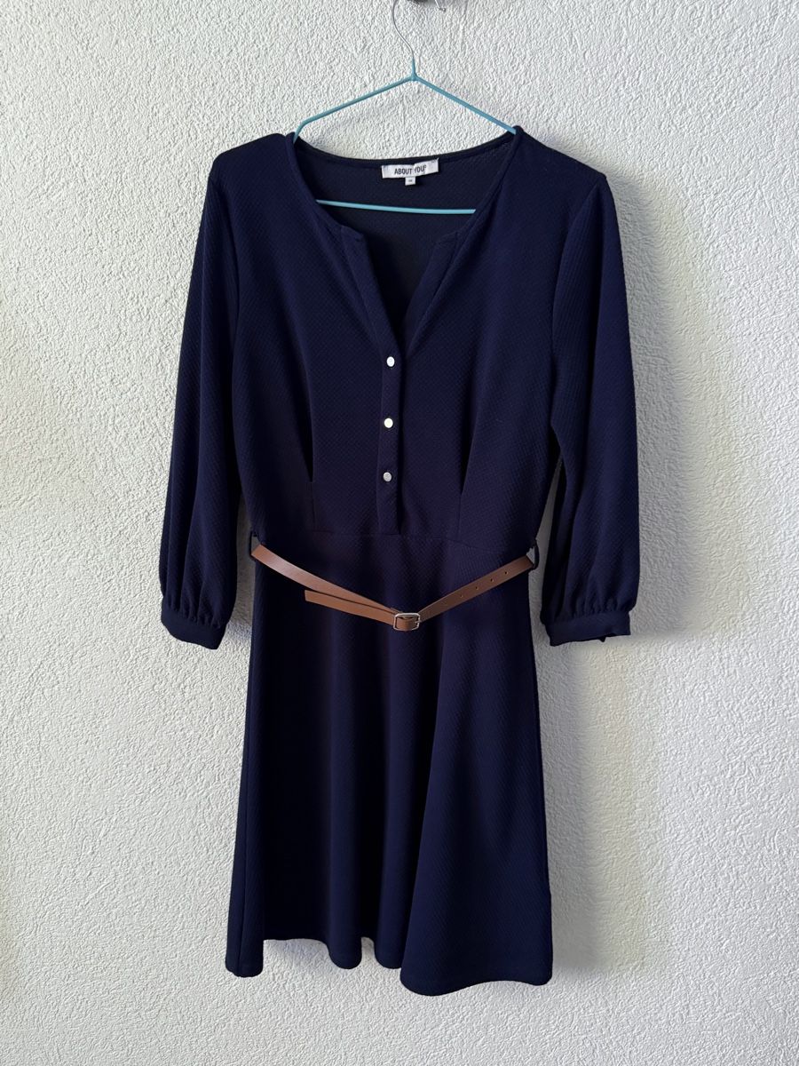 Vestiti: Kleid mit Gürtel dunkelblau, Grösse 38 – Usato da Fischbach LU venduto da bidu.x 1
