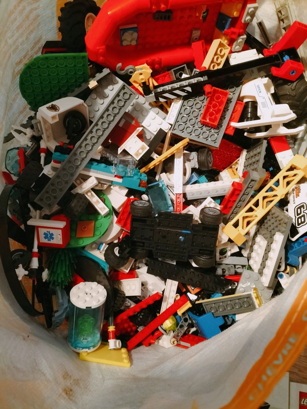 Lego Jouets: Lego Kiloware – D'occasion à Langnau im Emmental par Ramona910
