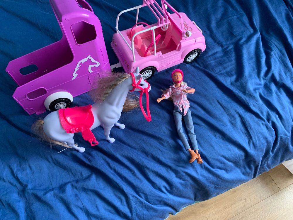 Barbie Auto mit Pferdeanhänger Kaufen auf Ricardo