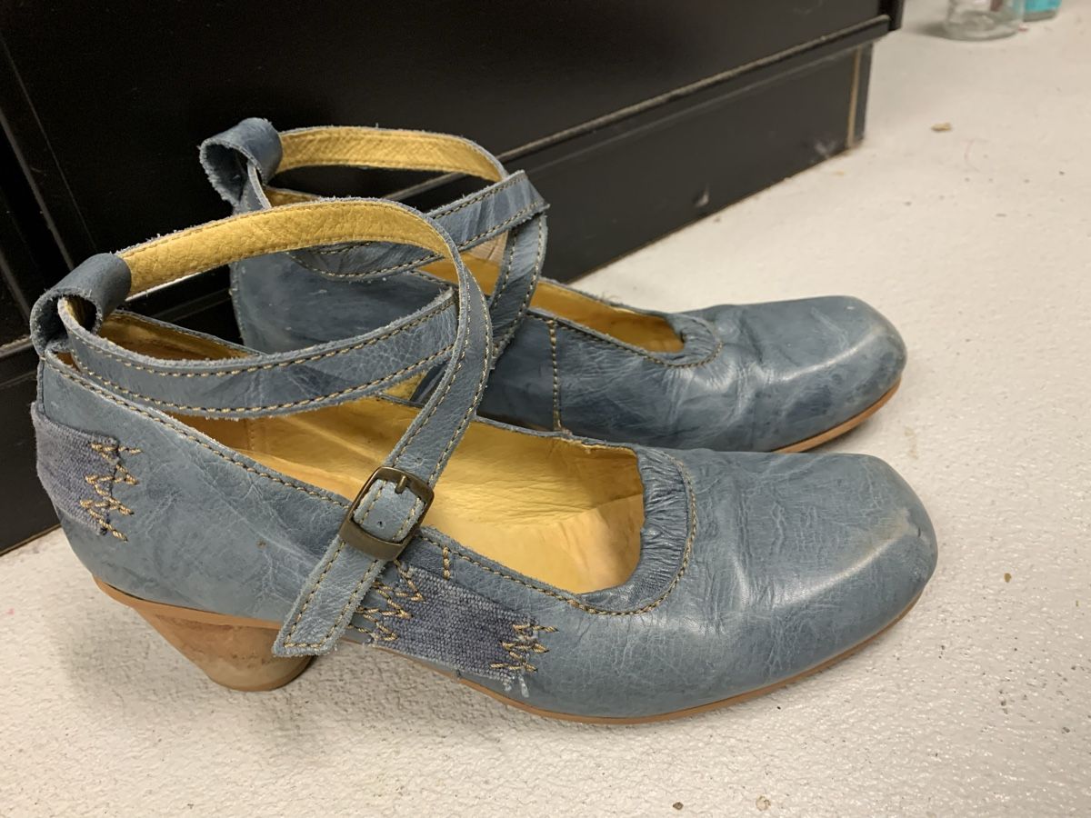 Damenschuhe: Damenschuhe Grösse 39 – Gebraucht aus Ostermundigen von des_t9vv 1