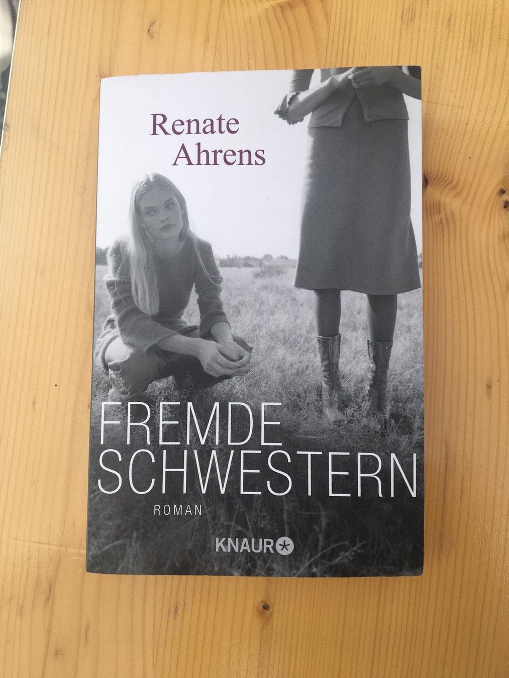 Libri: Fremde Schwestern Buch – Usato da St. Gallen venduto da mel_d2rj