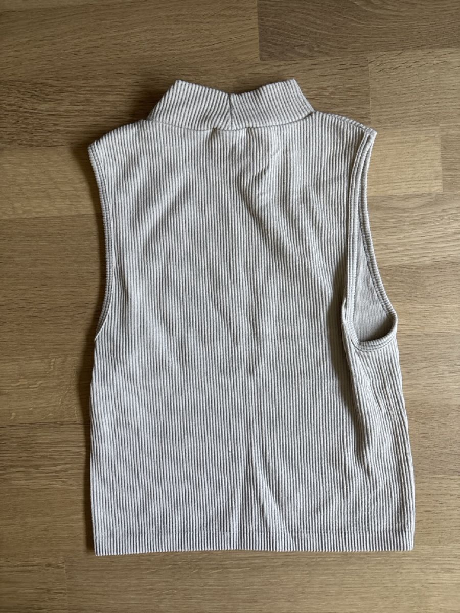 Stradivarius Tops: Stradivarius Top elastisch mit Kragen Grösse M – Neu (gemäss Beschreibung) aus Bern von gwilla 2