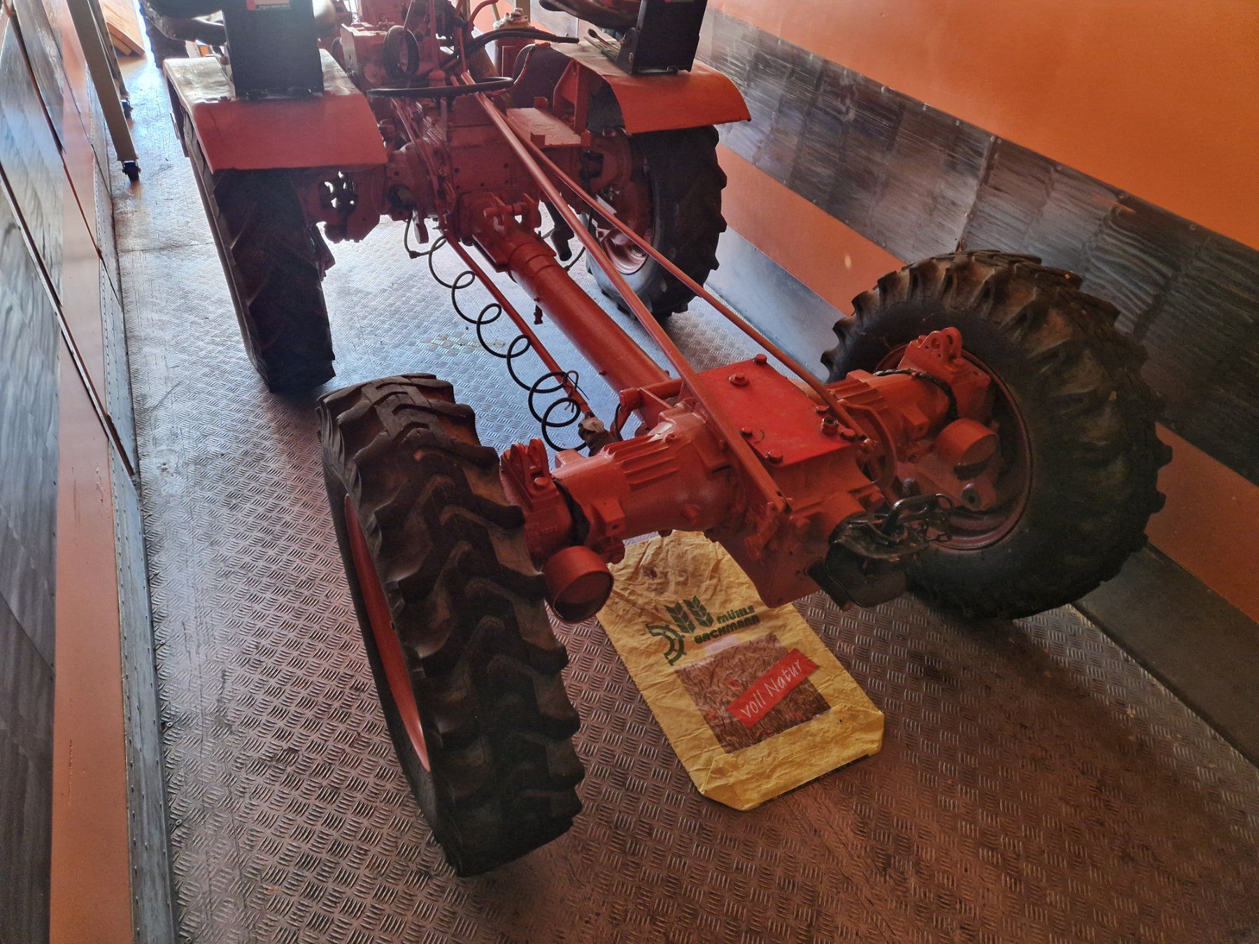 Merk Pullax Trattori: 2 Stück Merk Pullax P12 – Usato da Roggwil TG venduto da Rollingmaster 5