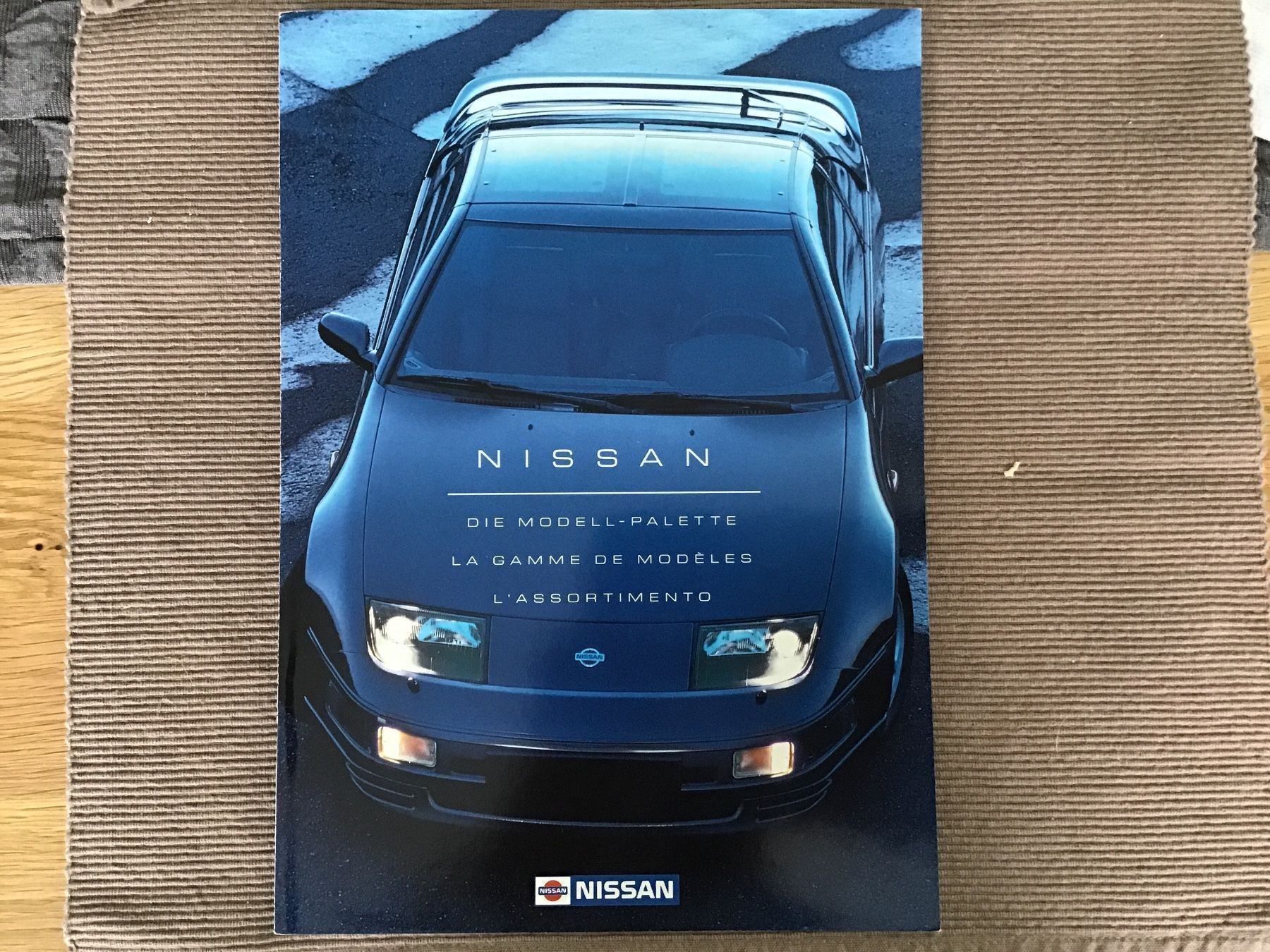 Nissan Dokumente: Nissan Verkaufsprospekt Programm 1990 – Gebraucht aus Scherzingen von Starseller62
