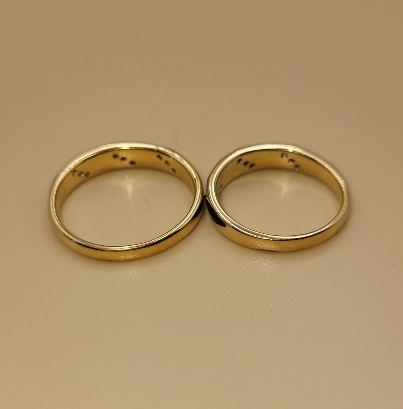 Bagues: 2 Goldene Ringe – D'occasion à Wald ZH par SwissPawnshop 1