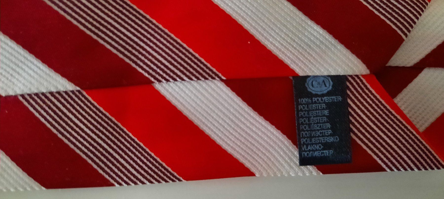 Altro abbigliamento per bambino: ***Kinderkrawatte*** – Usato da Wädenswil venduto da H2H_Secondhandshop 2