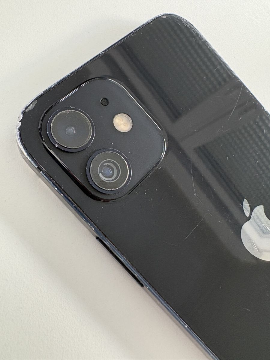Apple Telefoni cellulari / Smartphones: iPhone 12 64 GB – Usato da Bülach venduto da Buschuz 1