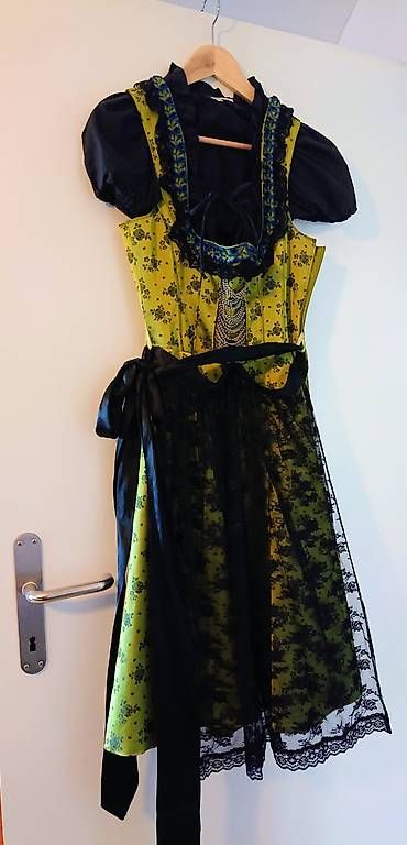 Robes: Damendirndl  – D'occasion à Braunau par anita0403