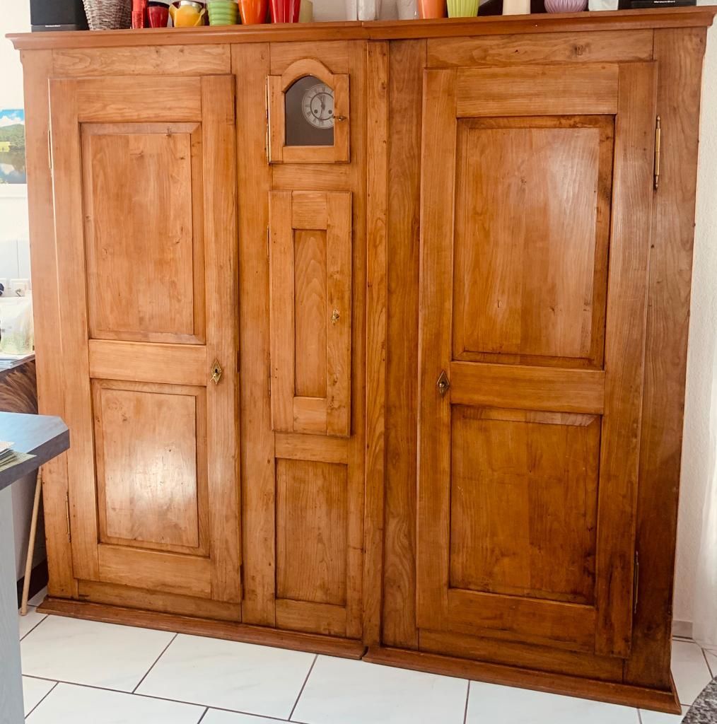 Armadi: ANTIKER SCHRANK KIRSCH BAUMHOLZ – Usato da Dietikon venduto da brocki-eyra
