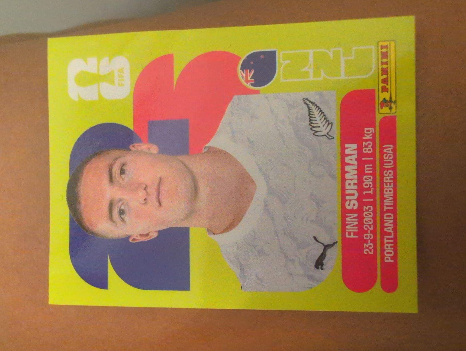 Panini Sammelbilder & Trading cards: Finn Surman NZL – Neu und originalverpackt aus Lausanne von KarolyneBaiao