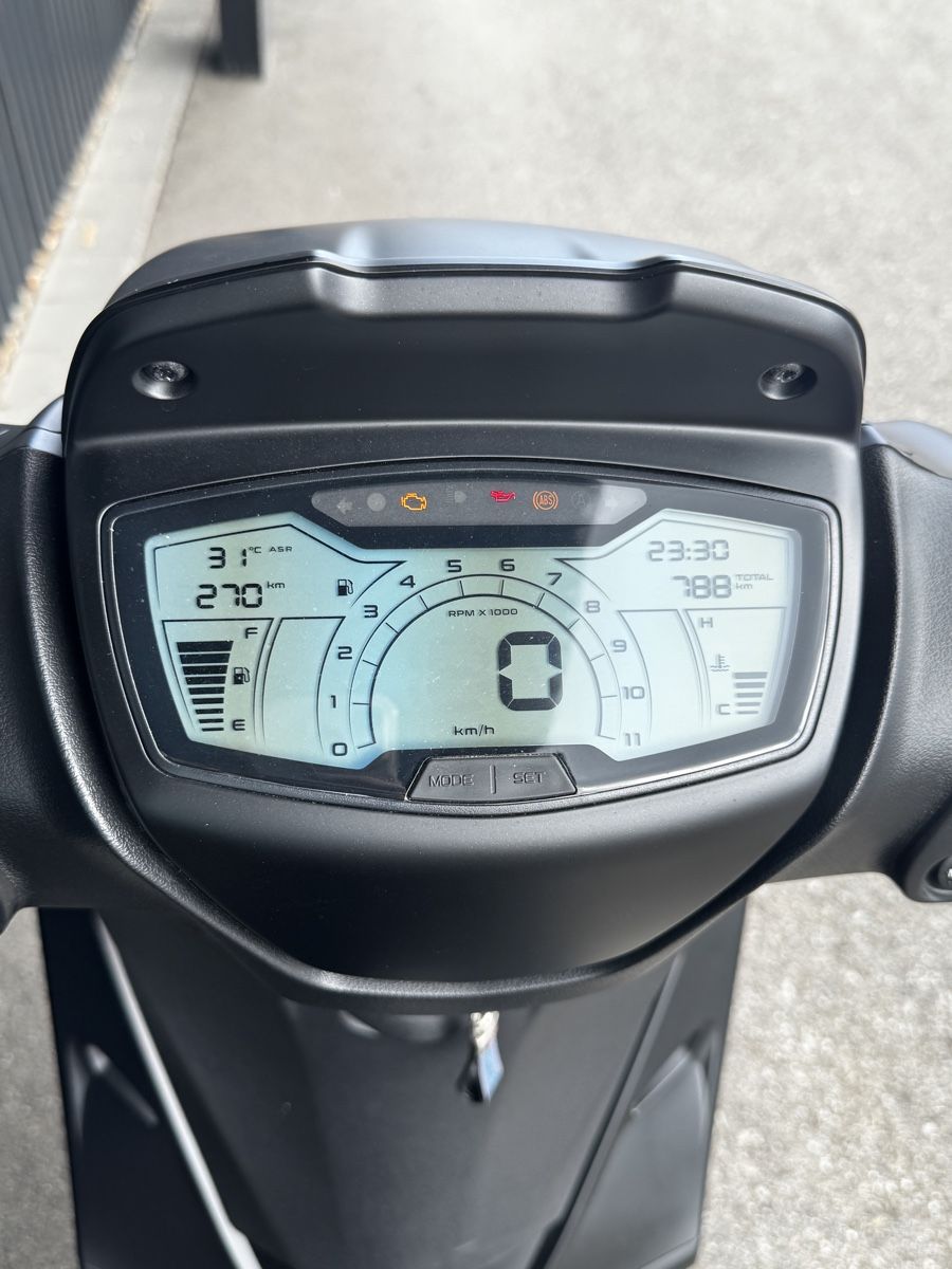 Piaggio Scooter: Piaggio Medley 125 Roller nur knapp 800Km – Nuovo (secondo la descrizione) da Biberist venduto da bus_9md2 6