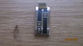 Anhänger mit Magnet moderner Stil guter Zustand