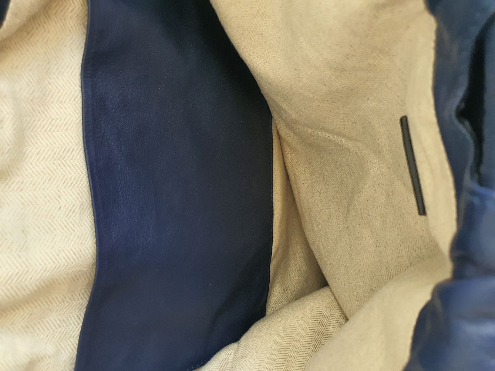 Loewe Borse: Loewe Backpack Leather Blue Used  – Nuovo (secondo la descrizione) da Genève venduto da gvokiii 8