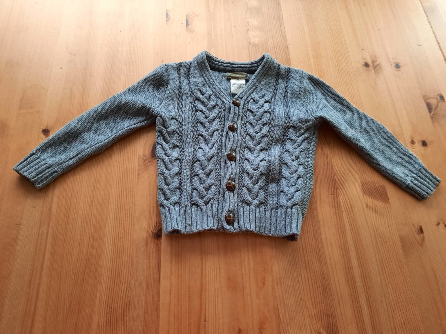 Lotti & Set di vestiti: Tolles Kleiderset Grösse 92 – Usato da Aesch BL venduto da ChezToKa 1
