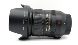 Nikon AF-S 18-200mm F/3.5-5.6 G ED VR SWM IF DX Objektiv