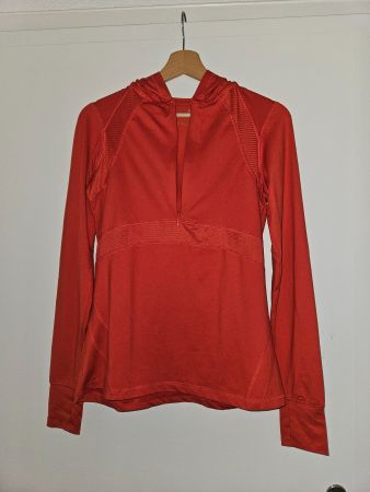Sport-Oberteil langärmlig Gr.36 orange mit Kapuze