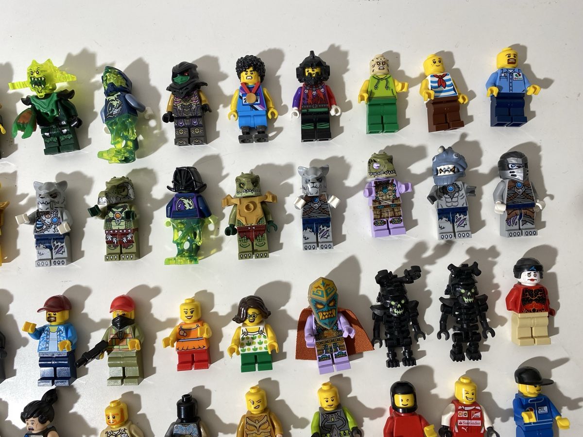 Lego Jouets: Lego Minifiguren ca. 100 Stk. – D'occasion à Winterthur par ben_9vxx 2