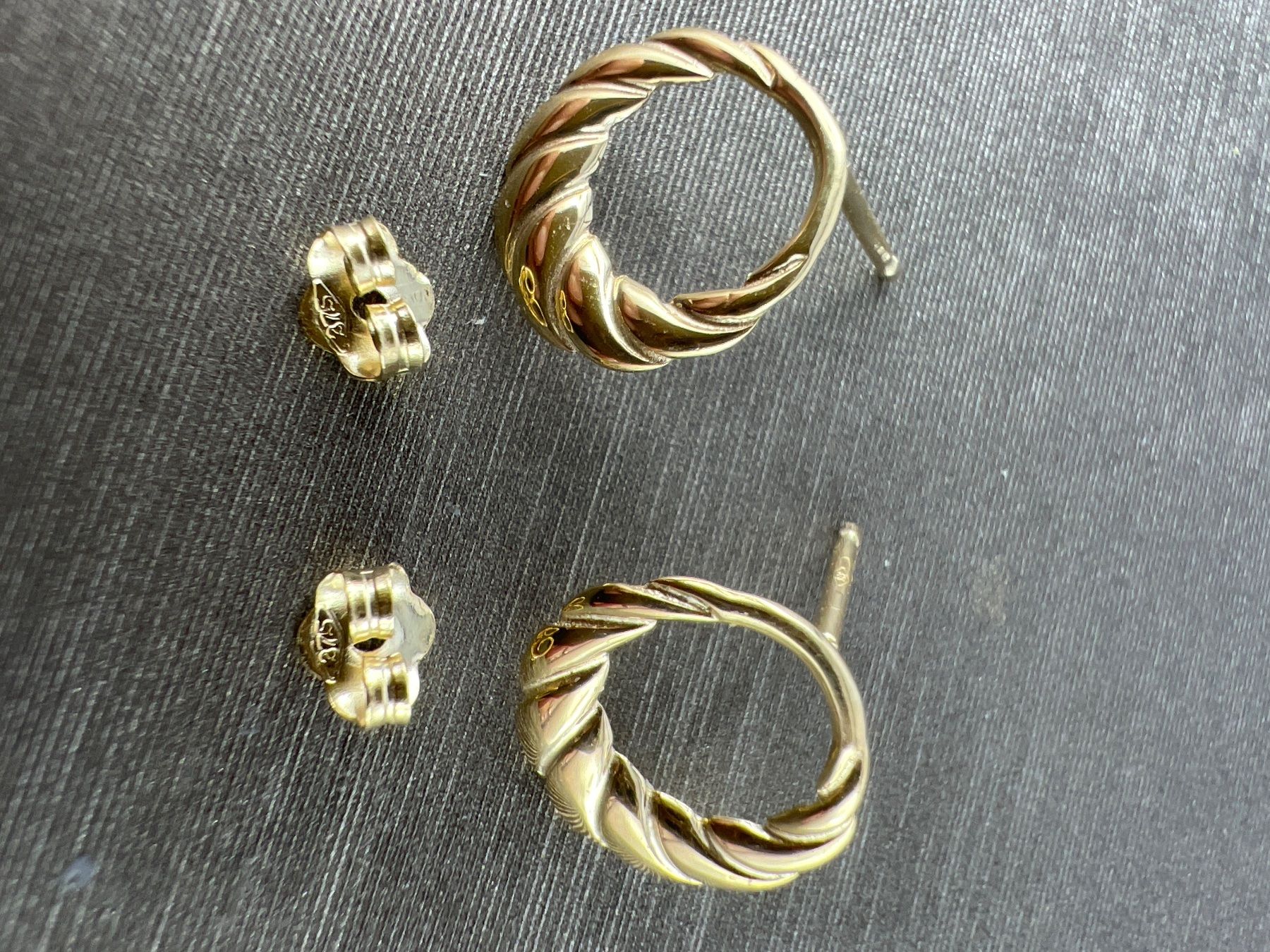 Ohrringe & -stecker: Ohrstecker 375 Gold – Gebraucht aus Niederuzwil von leo_8857 5