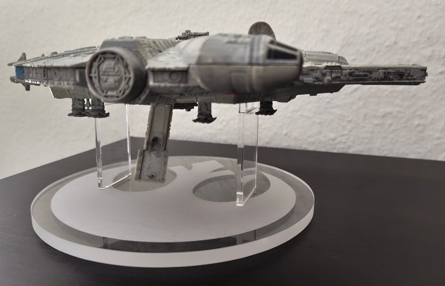 Star Wars Kit di modellismo & Modellini statici: Disney Store Star Wars Millennium Falcon Deluxe Diecast – Usato da Arlesheim venduto da Jokerman69 6
