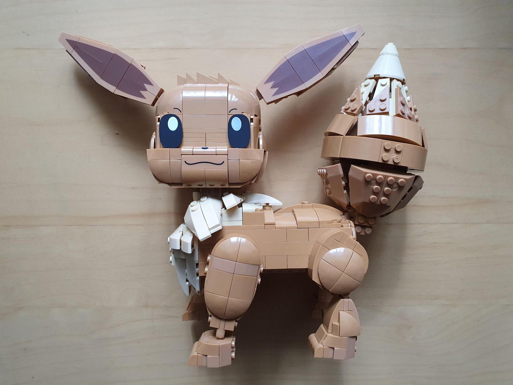 Pokémon Statuette: Mega Pokémon Evoli géant – Usato da Romainmôtier venduto da Oaxaca9