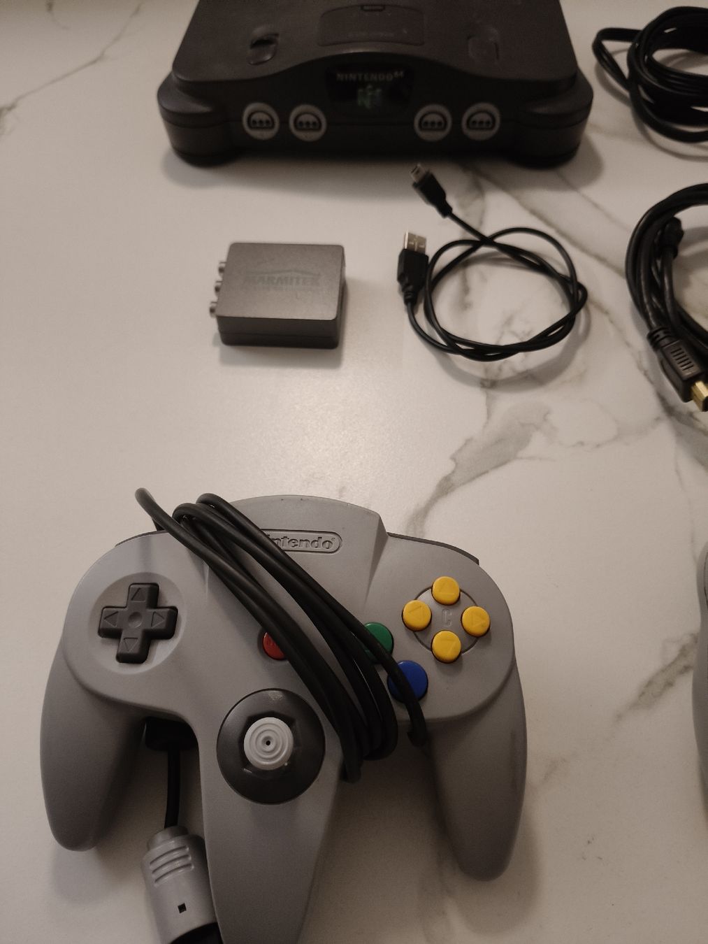 Nintendo Konsolen: Nintendo 64 Konsole mit 2 Controller -Guter Zustand – Gebraucht aus Oensingen von ece_8k7q 2